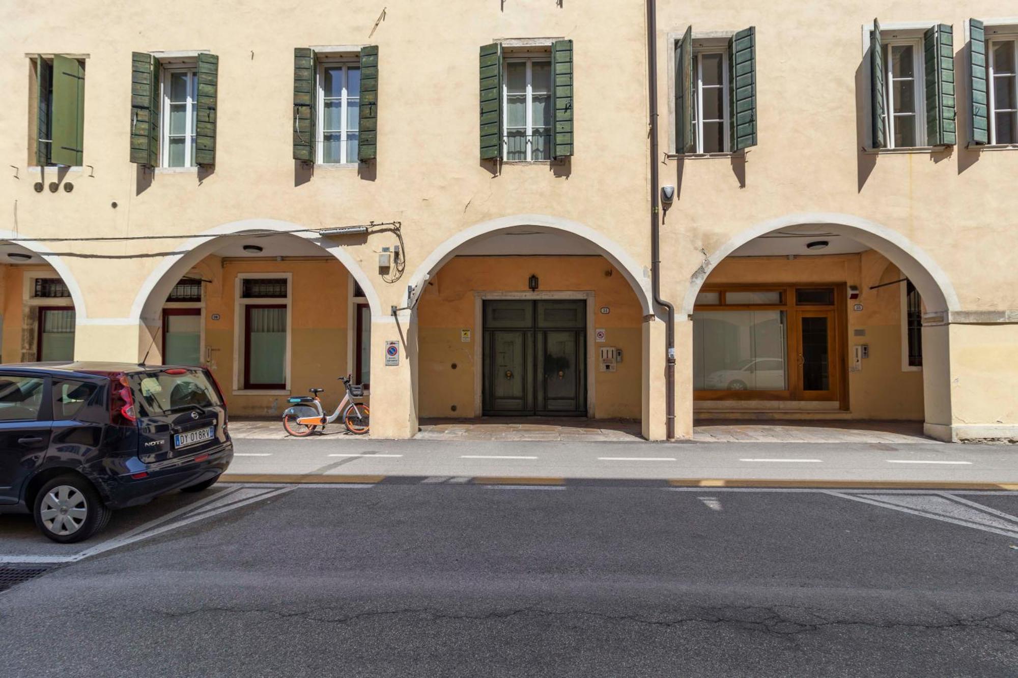 Ferienwohnung Casa Charleston In Palazzo Nobiliare Al Duomo Padua Exterior foto